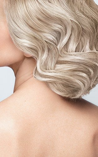 Crema Embellecedora Con Color Beige Claro Age Perfect Para Cabellos Blancos Y Grises